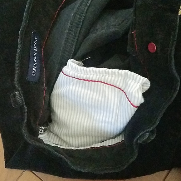 🎉HP🎉Tommy Hilfiger Greenwich Skinny Black corduroy skinny jeans. Size 4. - Picture 3 of 5